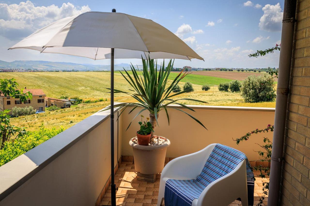 B&B Il Tiglio Порто-Сант'Эльпидио Экстерьер фото